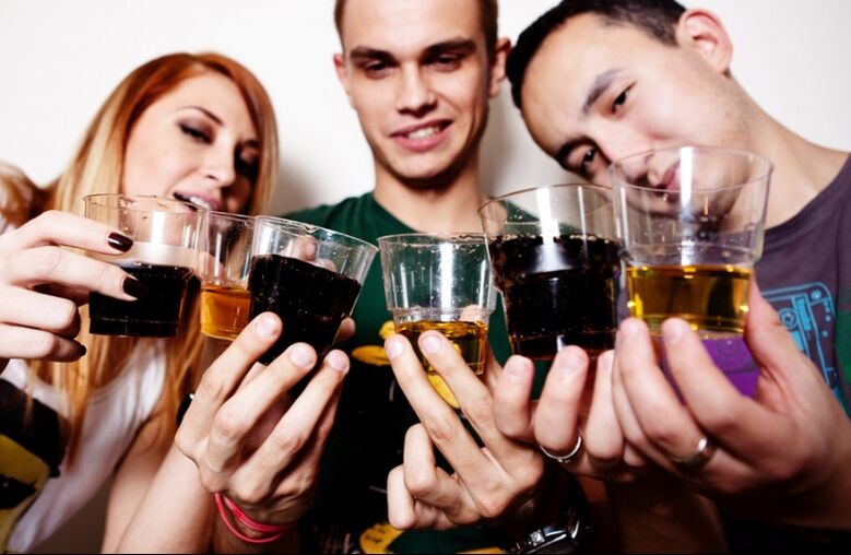 Nada contribuye al desarrollo del alcoholismo como cultura de embriaguez